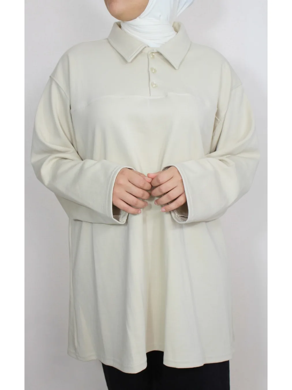 Polo modeste à boutons  - Taille: Taille 1: (36-40)- longueur 80 cm | Couleur: Beige 